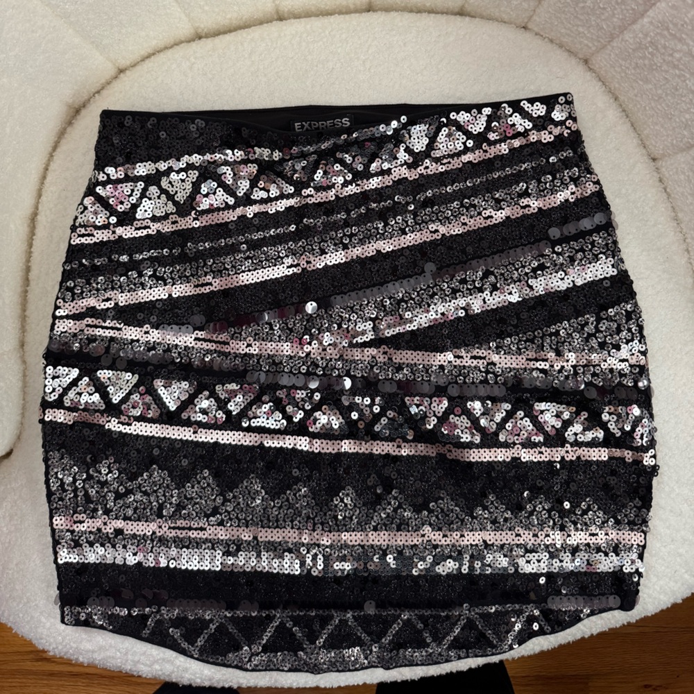 Express Black Sequin Skirt in Size XS
